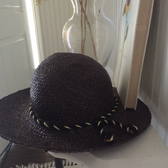 Accessories - Cute chocolate brown straw hat